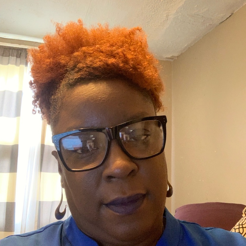 Meet your Posher, Adriane